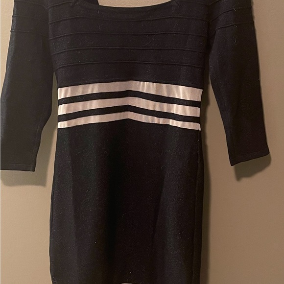 Body con dress shimmer black with nude inserts size small - Picture 5 of 8